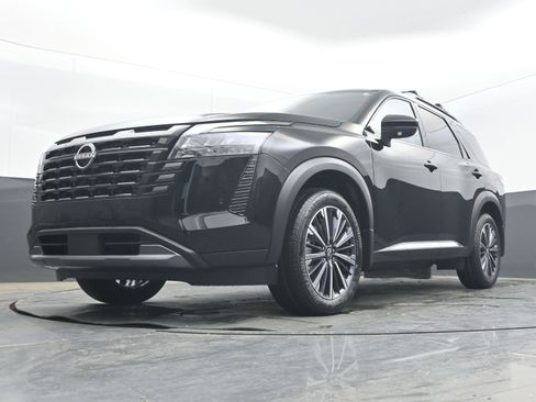 New 2026 Nissan Pathfinder Platinum AWD/4WD image 26