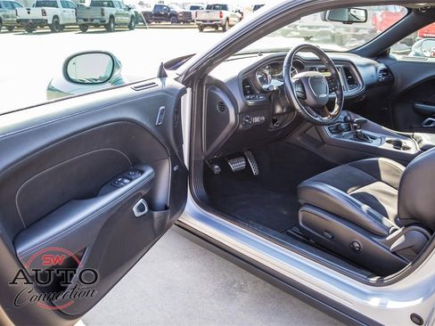 Used 2023 Dodge Challenger GT w/ Plus Package image 18