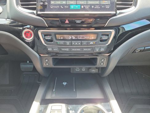 New 2026 Honda Ridgeline Black Edition image 15