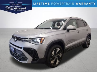 New 2025 Volkswagen Taos SE