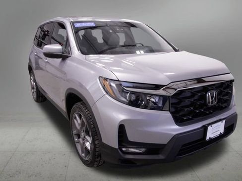 Certified 2023 Honda Passport EX-L image 9