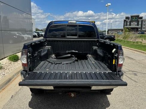 Used 2013 Toyota Tacoma 4x4 Double Cab w/ TRD Off-Road Pkg image 36