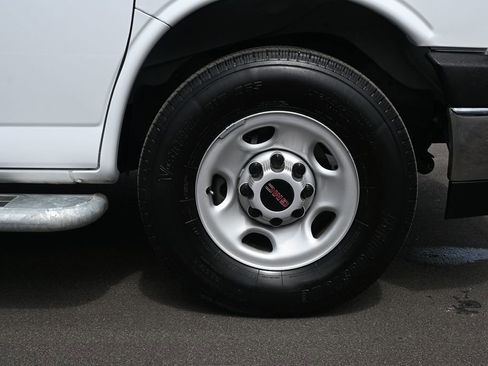 Used 2024 GMC Savana 2500 w/ Driver Convenience Package image 30