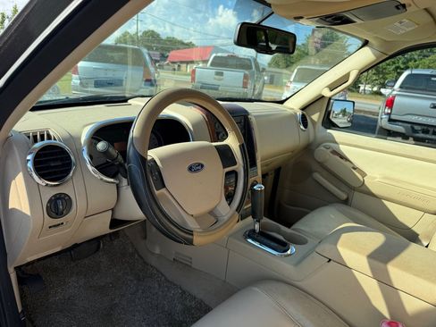 Used 2006 Ford Explorer Eddie Bauer RWD image 10