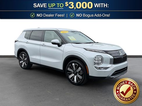 Used 2025 Mitsubishi Outlander SE AWD/4WD image 11