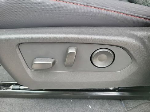 New 2026 Chevrolet Colorado Z71 w/ Technology Package image 16