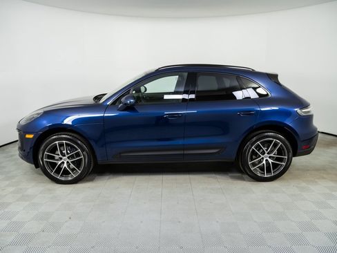 New 2026 Porsche Macan image 2
