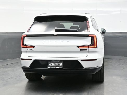 New 2025 Volvo EX90 Plus image 6