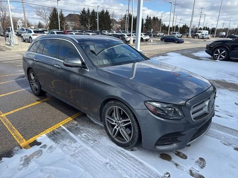 Certified 2019 Mercedes-Benz E 450 4MATIC Wagon image 3