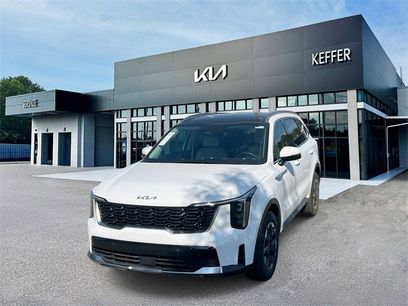 Used 2025 Kia Sorento S w/ Panoramic Sunroof Package