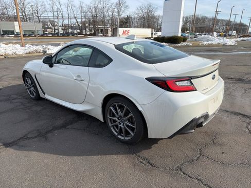 Used 2023 Subaru BRZ Premium image 3