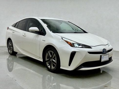 Used 2020 Toyota Prius XLE image 15