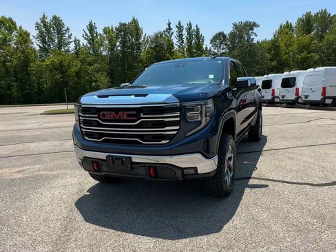 Certified 2023 GMC Sierra 1500 SLT AWD/4WD image 3