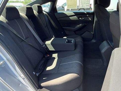 Used 2023 Honda Accord Sport image 11