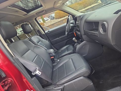 Used 2016 Jeep Patriot High Altitude image 24