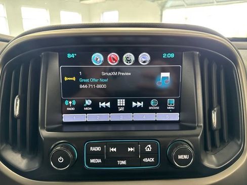 Used 2016 Chevrolet Colorado Z71 AWD/4WD image 40