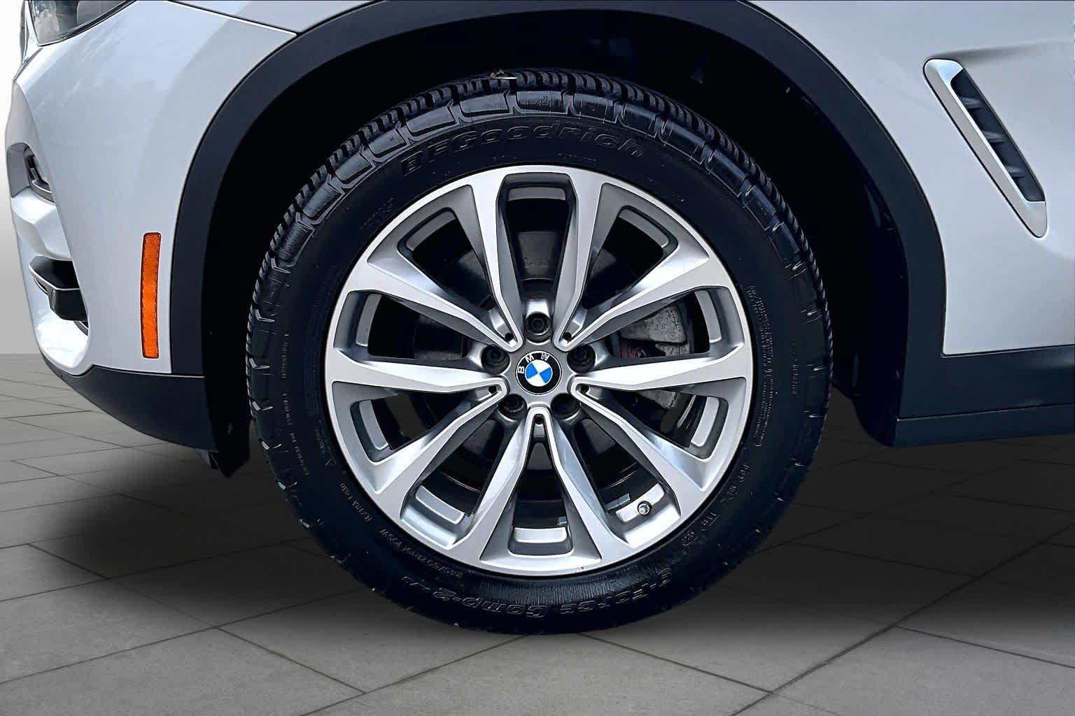 Used 2019 BMW X3 xDrive30i w/ Driving Assistance Package AWD/4WD image 10
