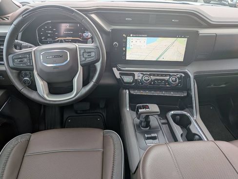 Used 2025 GMC Sierra 1500 Denali AWD/4WD image 21