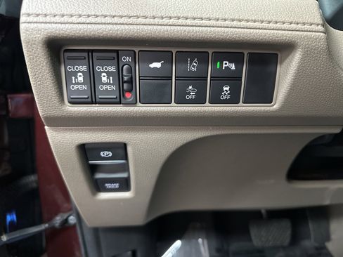 Used 2020 Honda Odyssey Elite image 38