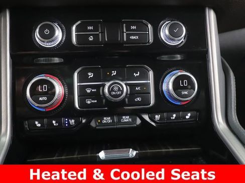 Used 2024 GMC Yukon Denali AWD/4WD image 4