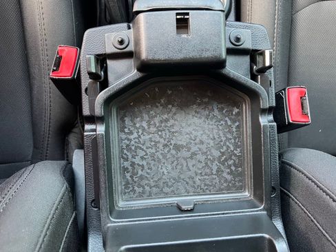 Used 2019 Jeep Wrangler Unlimited Sport S image 27