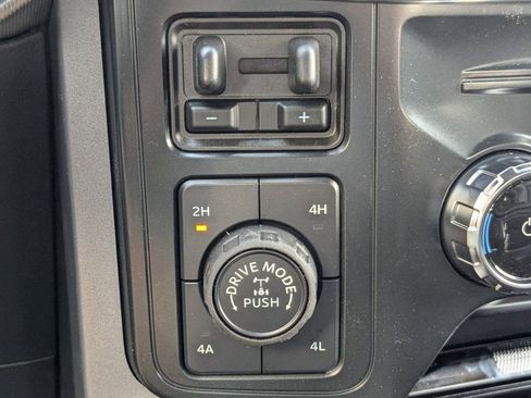 New 2025 Ford F150 Lariat w/ Equipment Group 502A High image 26