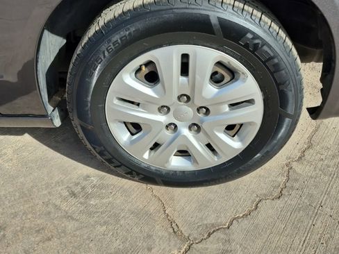 Used 2020 Dodge Grand Caravan SE w/ UConnect Hands-Free Group image 10