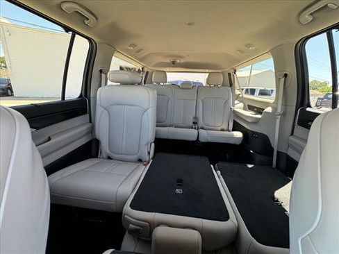 New 2024 Jeep Wagoneer L 4WD w/ Convenience Group I image 20