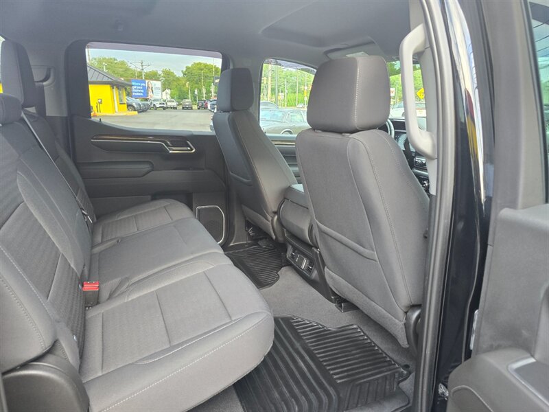 Used 2022 GMC Sierra 1500 SLE AWD/4WD image 13