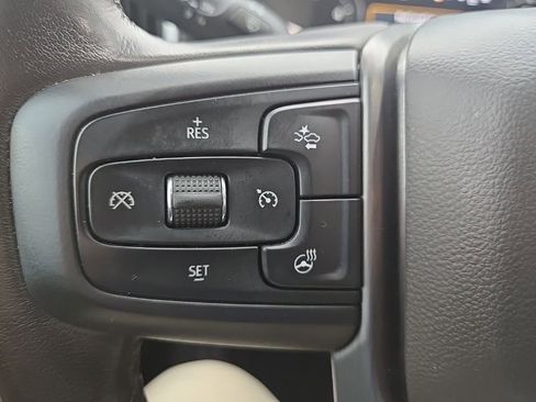 Used 2022 GMC Sierra 3500 Denali w/ Denali Ultimate Package image 15