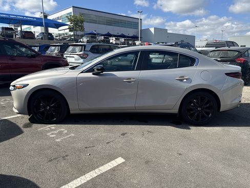 Used 2024 MAZDA MAZDA3 s image 6