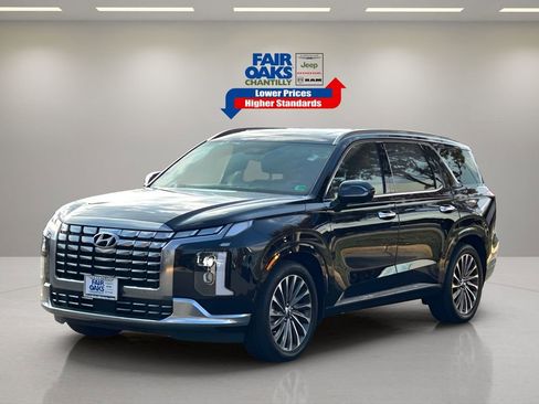 Used 2023 Hyundai Palisade Calligraphy image 4