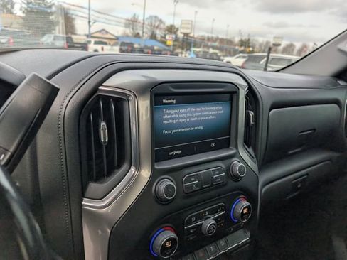 Used 2021 Chevrolet Silverado 1500 LT w/ Z71 Off-Road Package image 22