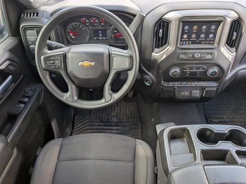 Used 2023 Chevrolet Silverado 1500 Custom image 10