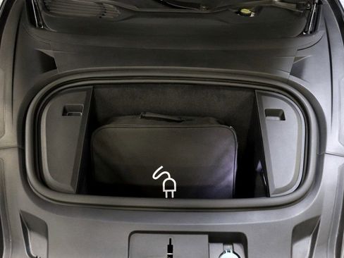 Used 2020 Porsche Taycan 4S image 83