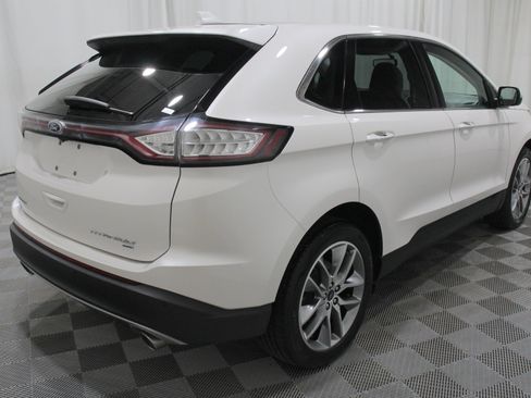 Used 2016 Ford Edge Titanium w/ Equipment Group 301A AWD/4WD image 32