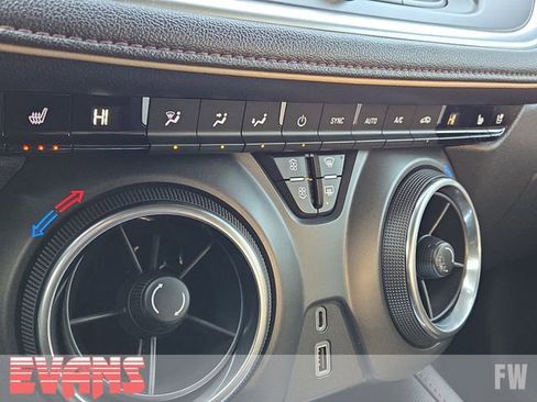 Used 2020 Chevrolet Blazer Premier w/ Driver Confidence II Package image 7