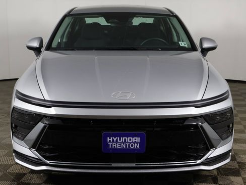 Certified 2025 Hyundai Sonata SE image 9