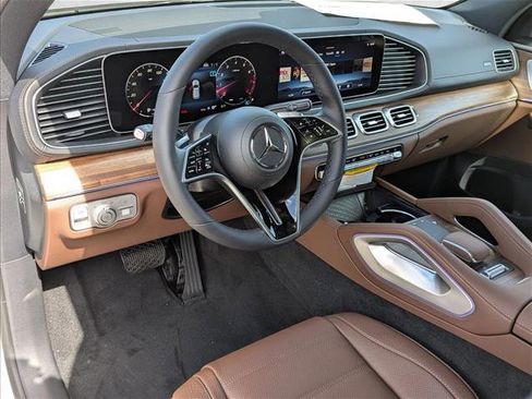 New 2026 Mercedes-Benz GLE 580 4MATIC image 3