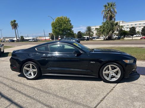 Used 2015 Ford Mustang GT image 4