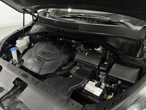 Used 2020 Kia Sorento S FWD image 25