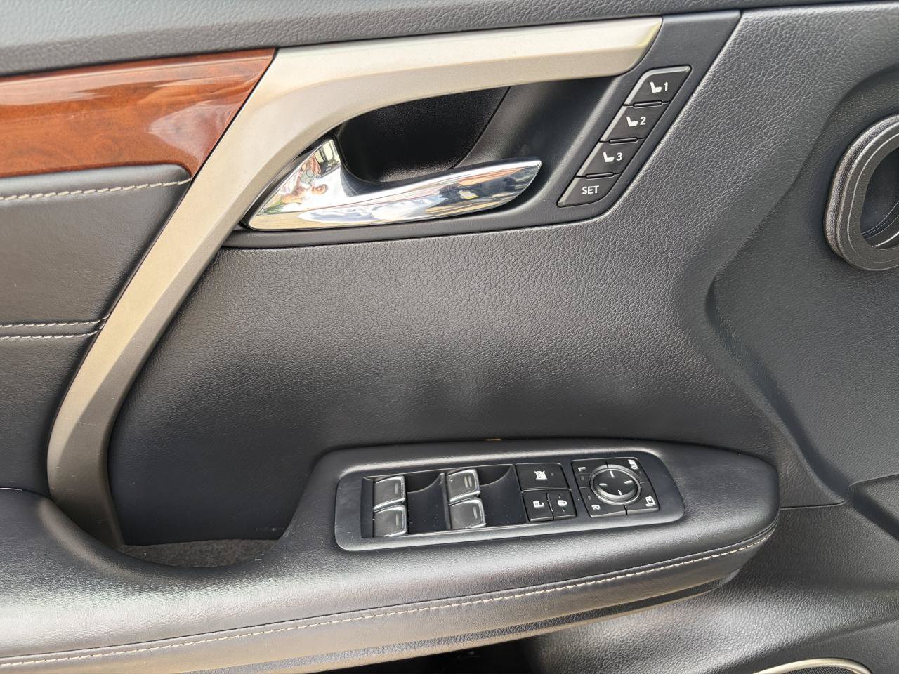 Used 2018 Lexus RX 350 AWD w/ Premium Package image 11