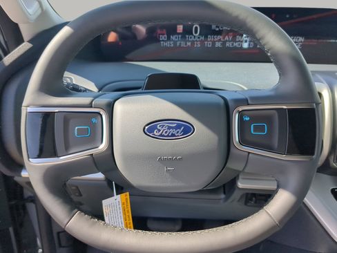 New 2025 Ford Expedition Active image 65