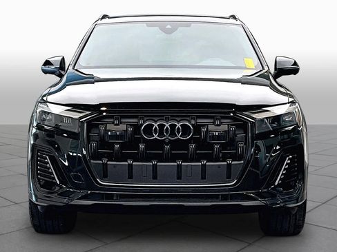Certified 2025 Audi Q7 2.0T Premium w/ Convenience Plus Package AWD/4WD image 4