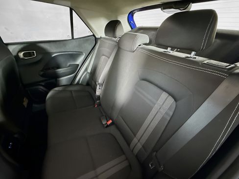 Used 2024 Hyundai Venue SEL FWD image 28