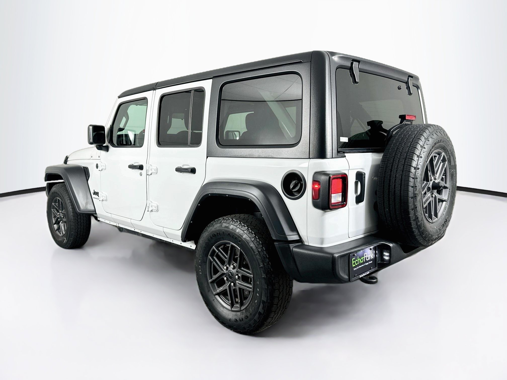 Used 2024 Jeep Wrangler Unlimited Sport AWD/4WD image 5