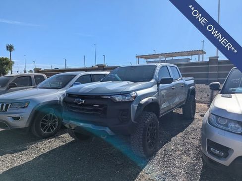 Used 2024 Chevrolet Colorado Trail Boss w/ Technology Package AWD/4WD image 2