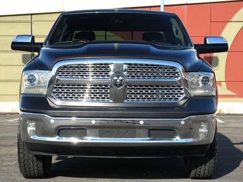 Used 2016 RAM 1500 Laramie w/ Convenience Group AWD/4WD image 4