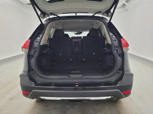 Used 2020 Nissan Rogue SV w/ Premium Package image 29