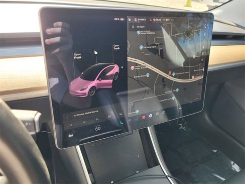 Used 2018 Tesla Model 3 Long Range image 25